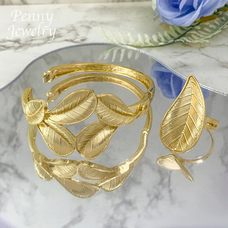 Conjunto de joias banhadas a ouro em formato de folha, 4 peças, para mulheres, colar, brincos, pulseira, anel, festa de casamento, presentes de aniversário
