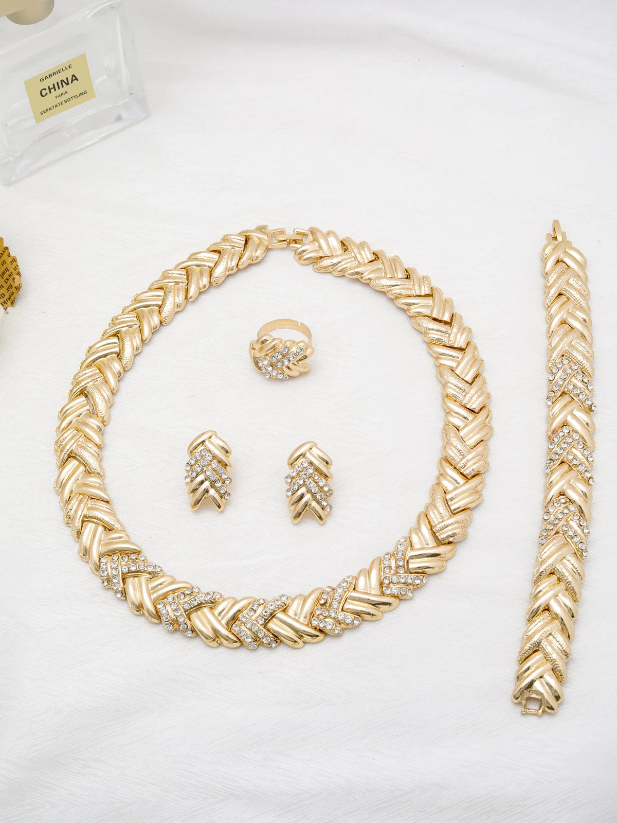 Moda 18k banhado a ouro conjunto de jóias dubai africano gargantilha colar brincos anéis casamento conjuntos de jóias de noiva para mulher