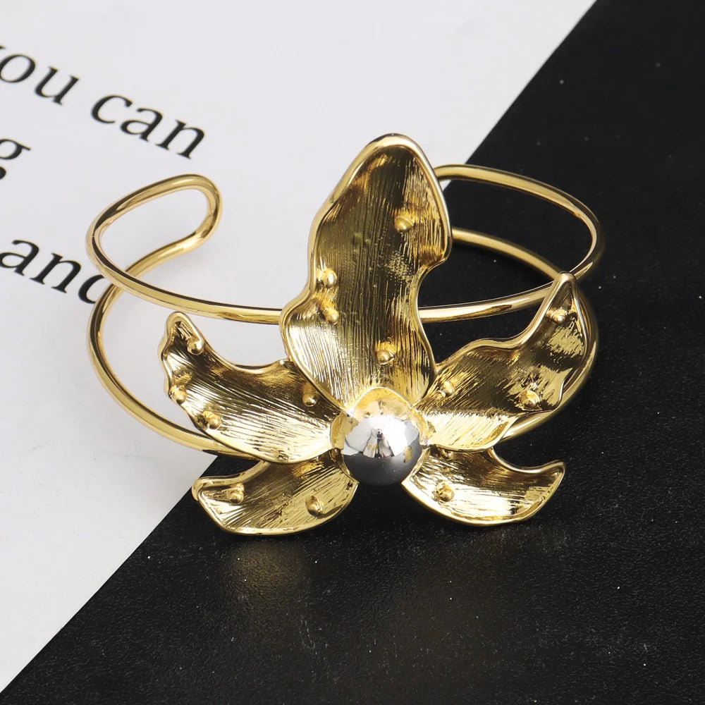 Luxo cor de ouro 4 pçs conjunto de jóias femininas nigeria moda forma borboleta colar brinco pulseira anel para festa africana casamento