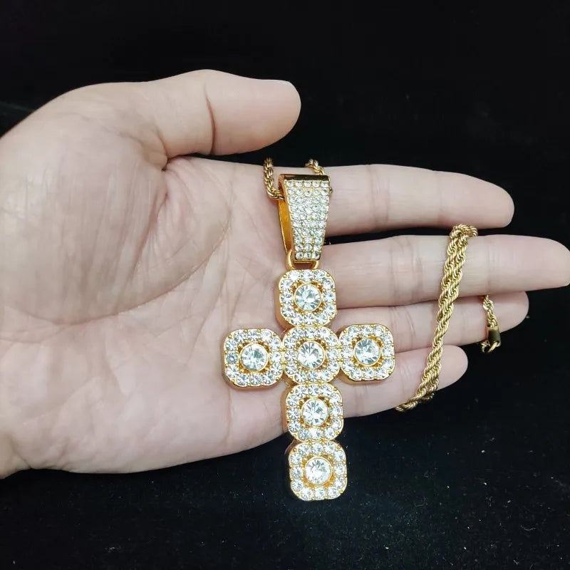 Hip Hop Praça Cruz Colar de Pingente para Homens e Mulheres, 13mm Corrente Cubana, Iced Out Bling Colares, Moda Charme Jóias, Novo