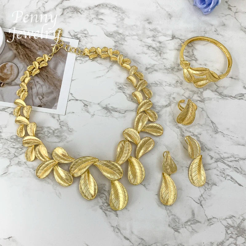 Conjunto de joias banhadas a ouro em formato de folha, 4 peças, para mulheres, colar, brincos, pulseira, anel, festa de casamento, presentes de aniversário